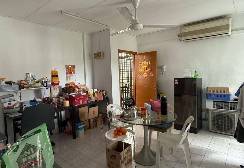 Sri Intan (Bandar Seri Alam)