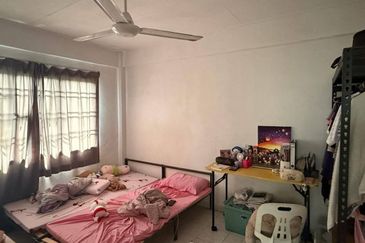 Sri Intan (Bandar Seri Alam)