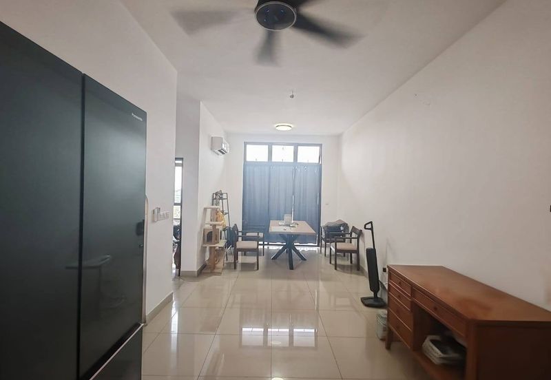 Twin Tower Residence