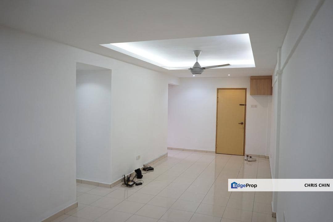 Plentong Low Cost Flat 3 Bedroom For Sale , Johor, Pasir Gudang