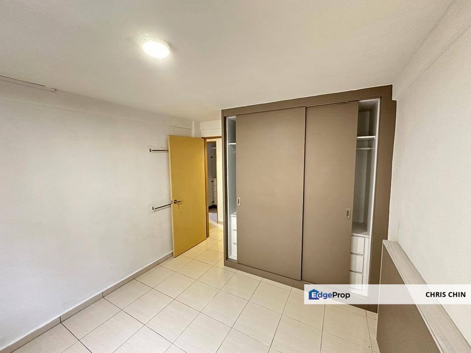 Plentong Low Cost Flat 3 Bedroom For Sale , Johor, Pasir Gudang