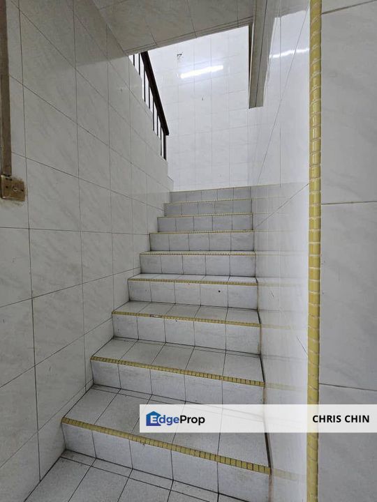 Taman Sri tebrau Double Storey 16 Bedrooms , Johor, Johor Bahru