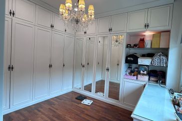 SETIA ECO PARK SETIA DUTA 46x85 FULLY RENOVATED Double Storey House For Sale