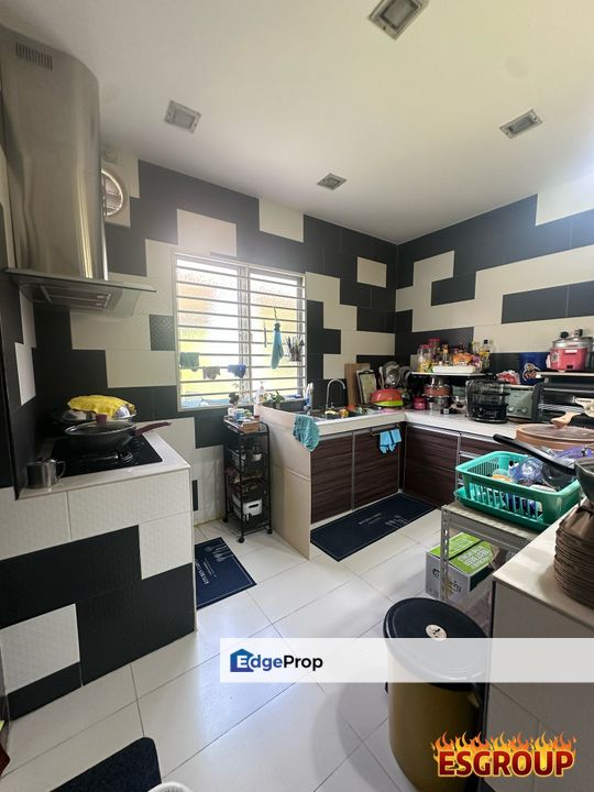 FULLY RENOVATED EXTENDED 22X75 BANDAR PUTERI KLANG, Selangor, Klang