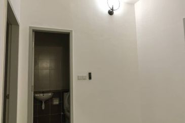 Jalan Setia Permai U13/42M