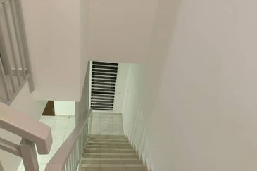 Jalan Setia Permai U13/42M