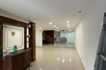 Double Storey Terrace House Taman Palm Grove