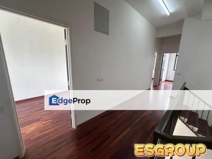 FACING PARK TRIPLE STOREY HOUSE 
📍SETIA UTAMA FOR SALE
🎊EASY PARKING , Selangor, Shah Alam