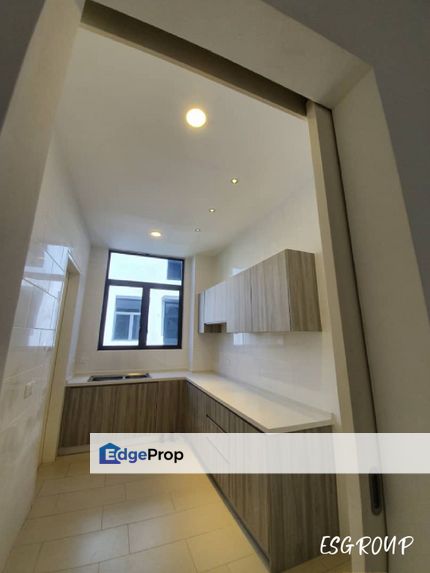 Limited Unit Semi-D Facing Garden, Selangor, Shah Alam