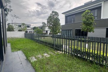 Dremien @ Eco Ardence