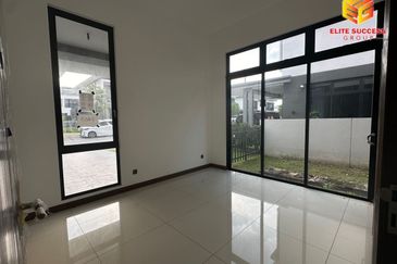 Dremien @ Eco Ardence