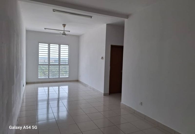 Azaria Apartment @ Bandar Paklands