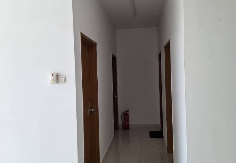 Azaria Apartment @ Bandar Paklands