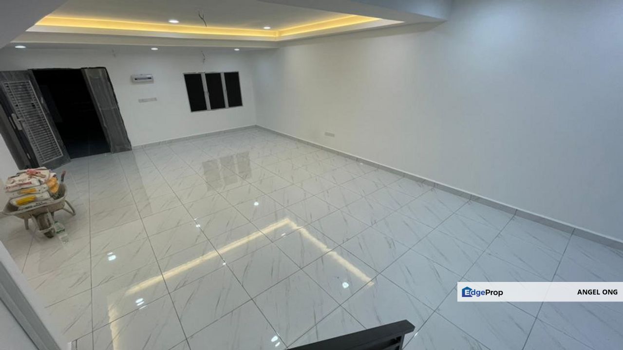 RM1000 Booking Fees!! PROMOTION 20X75 EXTRA PARKING LOT, Selangor, Klang