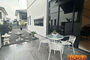 Dremien @ Eco Ardence