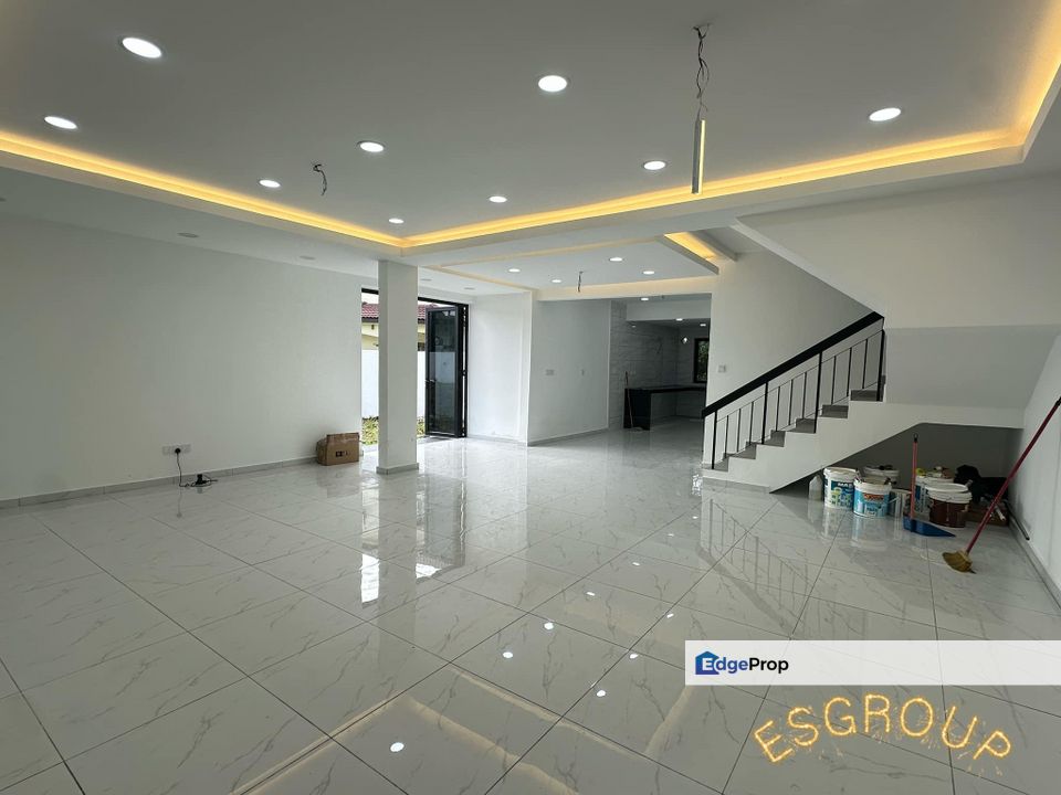 4,660SQFT CORNER LOT DOUBLE STOREY HOUSE JALAN PENDING BANDAR PUTERI KLANG !! FACING PARKING !! CASH BACK !!, Selangor, Klang