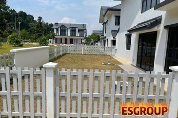 BRAND NEW 42x75 SEMI-DETACHED 5R5B ARUNDINA SETIA ECOPARK SETIA ALAM SHAH ALAM