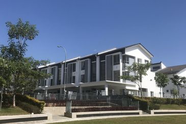 Fairfield Residences, Tropicana Heights