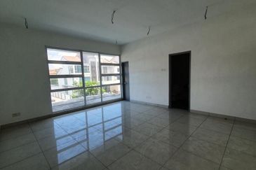 Putra Residence@Seri Kembangan, Taman Equine