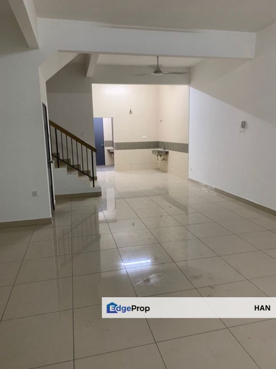 Taman Baiduri 2 Dengkil End lot unit for sales 20x79, Selangor, Dengkil