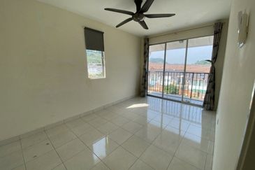 Villa Residence @ Goodview Heights