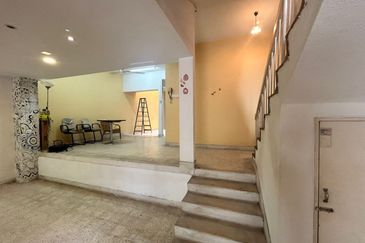 Taman Desa 22x100 Terrace House for sales, fully renovated & extended