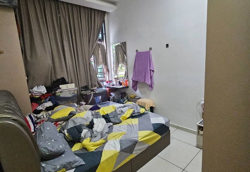 D'Summit Residences @ Kempas Utama