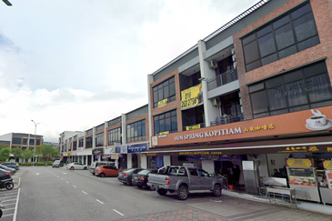 Pusat Komersial Suria (68 Avenue)