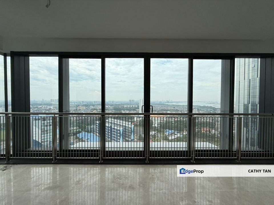 新山坡底 JB Town 最高极最壮观的 Astaka 豪华公寓出售⭐️可以观赏 City View 又是最大款具备部分家具的全新单位, Johor, Johor Bahru