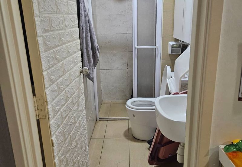 D'Summit Residences @ Kempas Utama