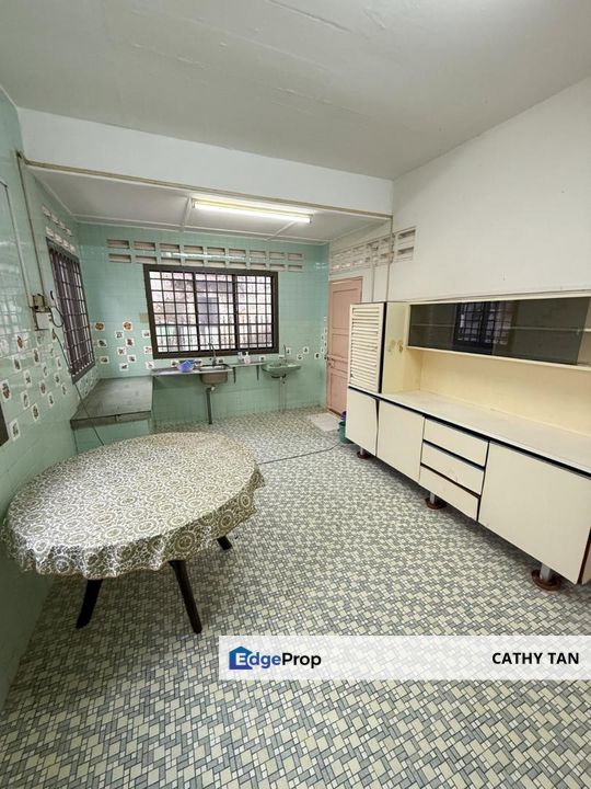 新山坡底 Maju Jaya@JB Town 双层排楼出售🔥黄金地点<5km CIQ是自住/投资Airbnb民宿好康, Johor, Johor Bahru