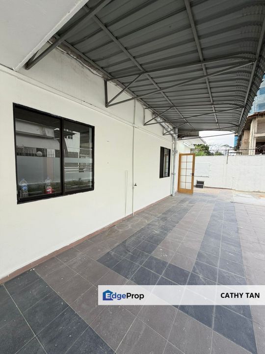 <10km抵达CIQ黄金地点JB Town Area保安区双层半独立出售🔥Taman Majidee, Johor, Johor Bahru