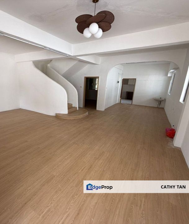 <10km抵达CIQ黄金地点JB Town Area保安区双层半独立出售🔥Taman Majidee, Johor, Johor Bahru