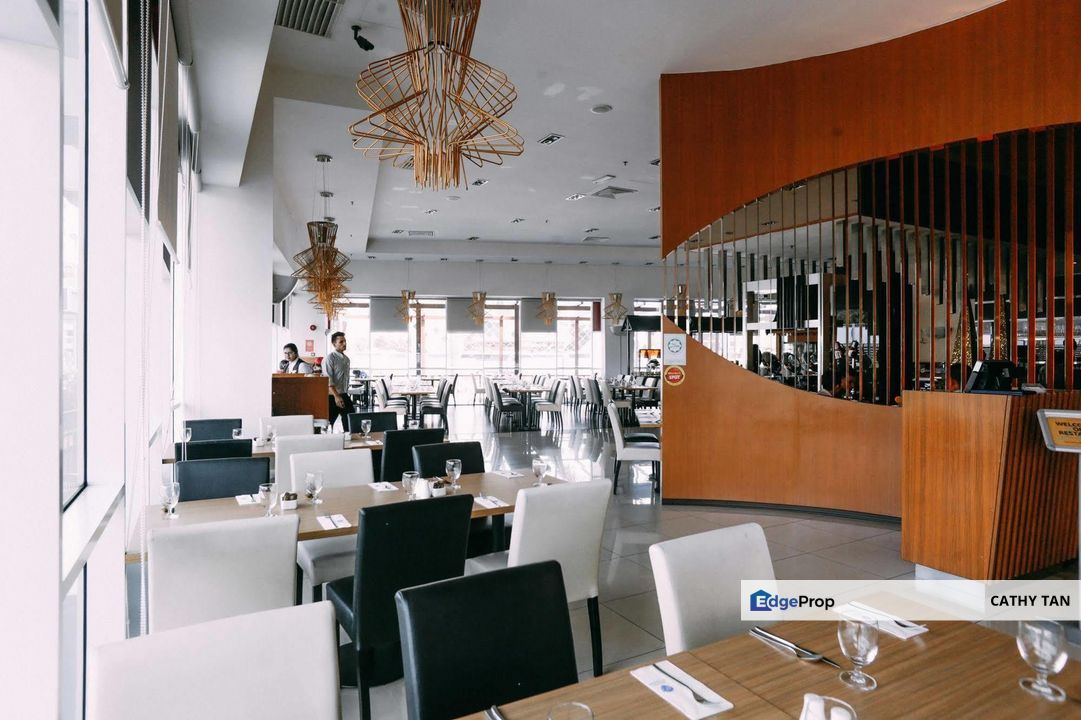 酒店老板老板娘! 🇸🇬人都知晓的热门 Bukit Indah 有豪华Hotel要出售🔥附近超多出名café吸引游客到来而且附近有 Aeon Mall 真香!, Johor, Johor Bahru