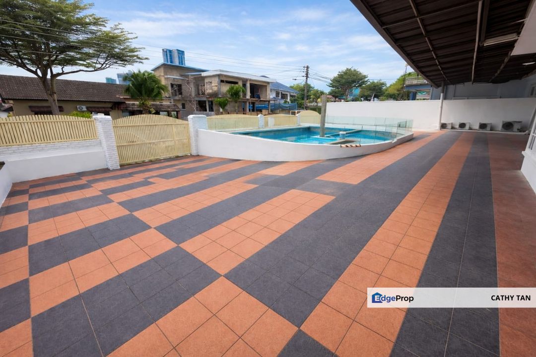 新山市区 Taman Melodies 有泳池洋房出售🔥地点优势仅5分钟抵达JB City Square/JBCC, Johor, Johor Bahru