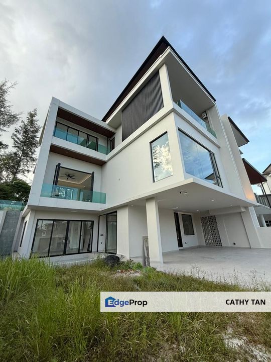 富人区The Cove@Horizon Hills全新全扩建装修角头半独立出售, Johor, 