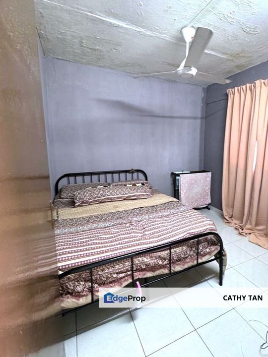 FULL LOAN🔥TUTA皇后Flat爬一层楼梯单位出售! 而且步行5分钟抵达星期六Pasar Malam非常方便, Johor, Johor Bahru