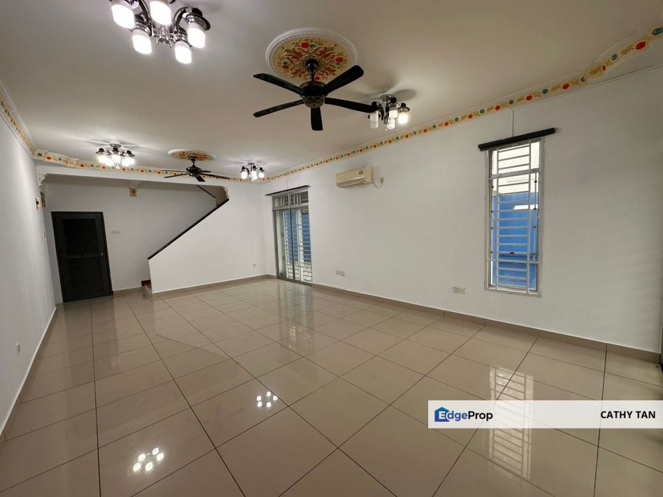 FULL LOAN🔥Mutiara Rini 双层联排独立别墅出售！环境开阔采光好而且地点美美不管投资自住都合适, Johor, Skudai