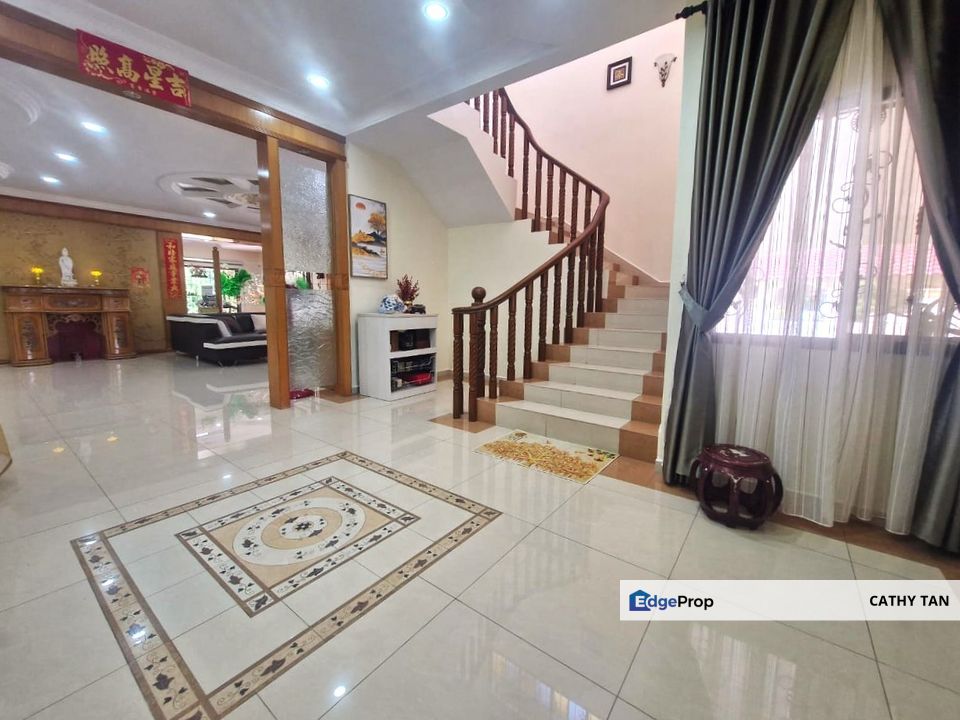 0.5 acre 士乃 Senai Bungalow出售🔥保安区环境宁静有大大的草地而且屋子保养美美, Johor, Senai