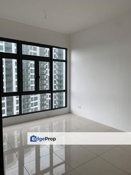 Cheaper in Town Perling 8 Scape Apartment Sutera Bukit Indah High Floor, Johor, Johor Bahru
