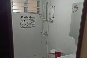 Prima Regency (Dorchester Court)