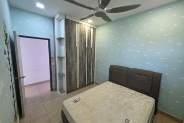 Dedaun Hijau (Greenfield Regency)