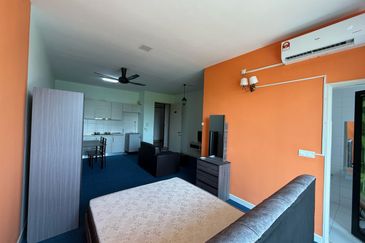 Dedaun Hijau (Greenfield Regency)