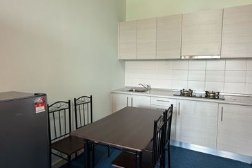 Dedaun Hijau (Greenfield Regency)