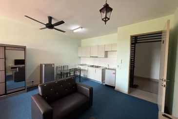 Dedaun Hijau (Greenfield Regency)