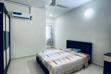 Bangunan Duta Impian (The Embassy Suites)