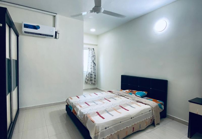 Bangunan Duta Impian (The Embassy Suites)