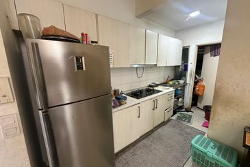 Dedaun Hijau (Greenfield Regency)