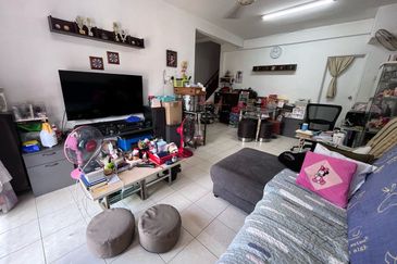 Taman Tampoi Indah II, Villa Ros