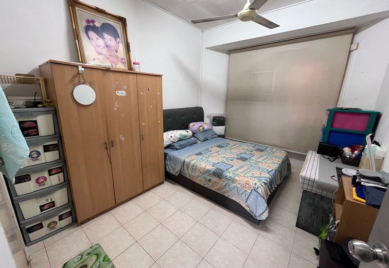 Taman Tampoi Indah II, Villa Ros